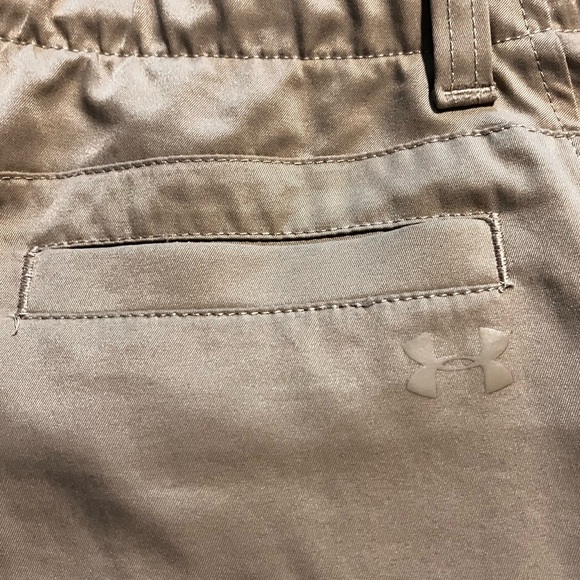 Under Armour Boys Youth 14 Shorts - Picture 3 of 4